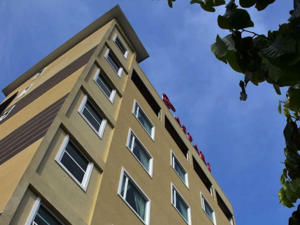 Caspari Hotel Tampin Exteriér fotografie
